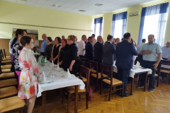 IMG-81fd8d20c3e90a9243d8a49e28c48eff-V