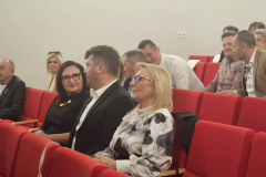 IMG-a0902dd3fa1e595ff5c1e220cfece352-V