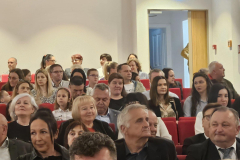 IMG-aacbe4619e67421fa975243032365337-V