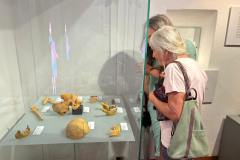 gostujuca-izlozba-muzeja-krapinskih-neandertalaca-10