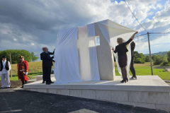 IMG-018c22587cbef129f5d5639a694bff26-V