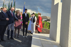 IMG-cd9722676ceff358a4132be387555423-V