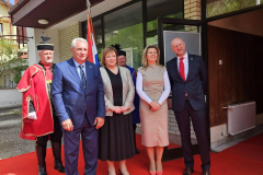 IMG-076255e46c67560b58d3c239355690e0-V