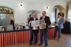 IMG-a8dd1c79d7e13489a6db7ea60ec5de78-V