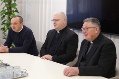 Kip-Majke-Bozje-Bistricke-trajno-izlozen-na-cascenje-u-franjevackoj-crkvi-u-Subotici5