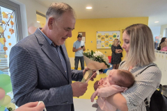 darivanje-novorodenih-i-ucenika-mihovljan-13