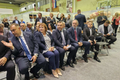 IMG-04ef395be2e15cf10b8b62b049425ee6-V