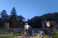 Stand-up-3