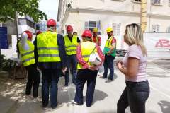 IMG-27ac5ad03732184c90a5801485d63af4-V