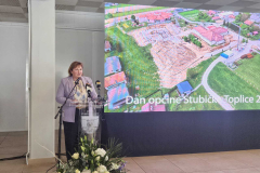 IMG-2aca64f67525b7406e9b7b3bcc5009d8-V