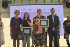 IMG-25b70211cea8ebece52e4c4e0189e2b7-V