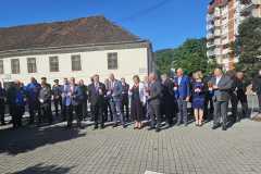 IMG-28d129fda25c33c9d1491fd1a6bc1188-V