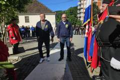 IMG-8c0a3cbf4a85d9c8b0d25ae5ae4fa707-V