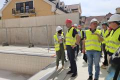 IMG-643eae986e2364ae6a4770c8b4fa0d44-V