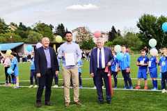 f9b27942-677a-4236-9ed9-d848828142ad