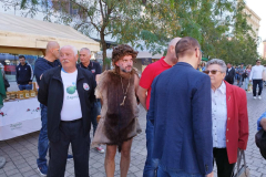 IMG-49e6179da61462ad819e9206c948decb-V