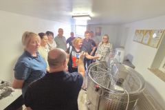 IMG-38ab722b6a789c09b87f34f18319c30f-V