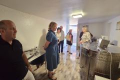 IMG-99f84e2a5350a503070eab3c2ce3f4c2-V